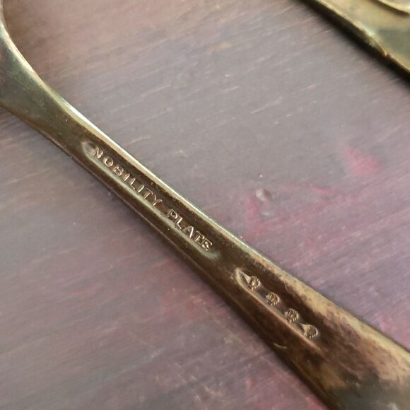 Vintage Lot of Assorted Silver Plate Baby Utensils - Picture 6 of 11